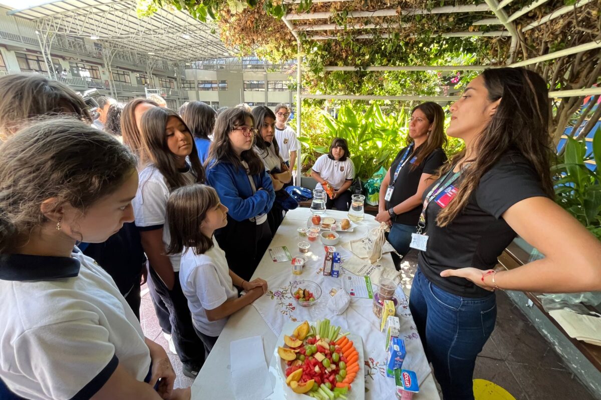 Salud y Educación promueven alimentación saludable en entornos escolares