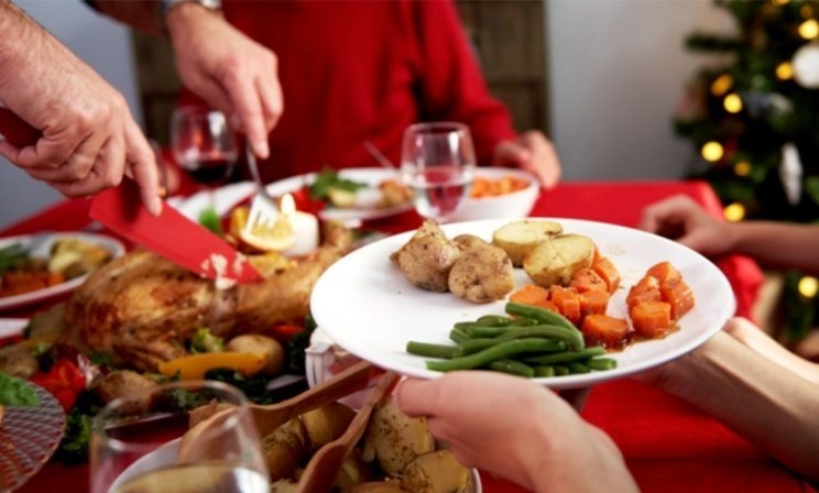 NUTRICIONISTA DEL HCUA ENTREGA CLAVES PARA UNA ALIMENTACIÓN SALUDABLE DURANTE LAS FIESTAS DE FIN DE AÑO