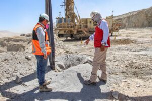 Explosivos inteligentes: Chuquicamata reduce en 40% sus emisiones con amonio blue y lidera un nuevo estándar en minería verde