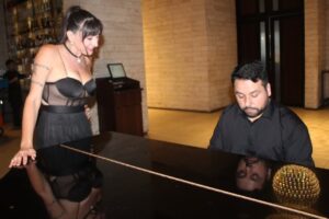 Proyecto “Mujer y Piano” se consolida como plataforma de difusión y promoción de mujeres cantantes emergentes