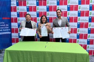 IND y Reinserción Social Juvenil firman convenio para impulsar deporte en jóvenes