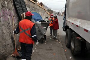 MICROBASURALES ACAPARAN EL 40% DEL ESFUERZO POR RETIRAR LA BASURA DE ANTOFAGASTA