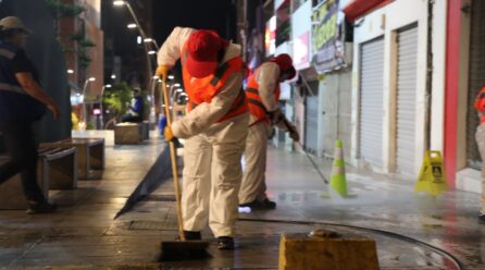MUNICIPIO ANTOFAGASTA COMENZÓ SERVICIO DE LAVADO NOCTURNO CASCO CENTRAL